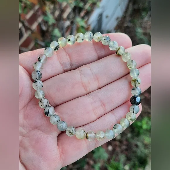 Prehnite 6mm Bracelet - Picture 1 of 6